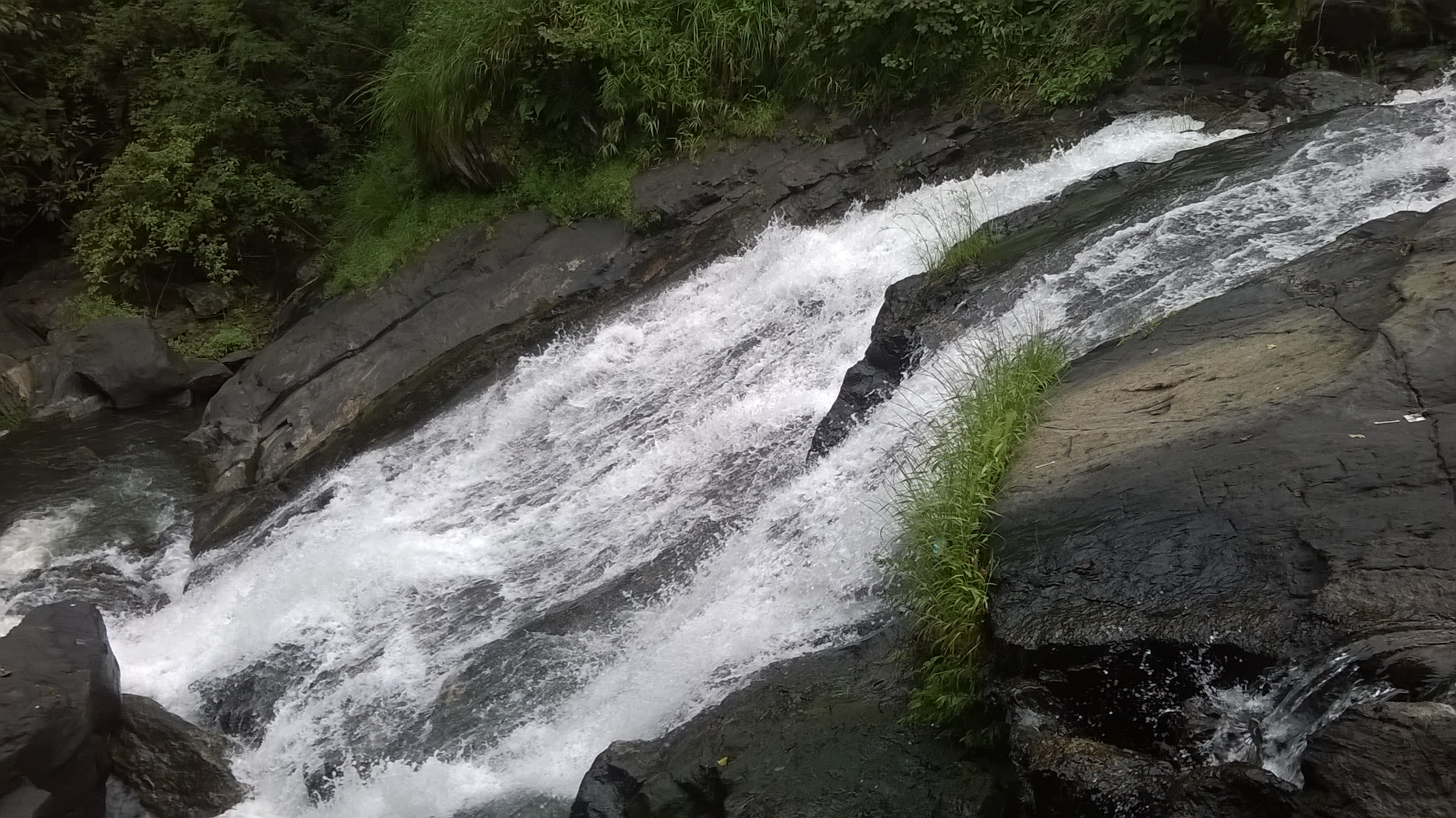 Iruppu Falls
